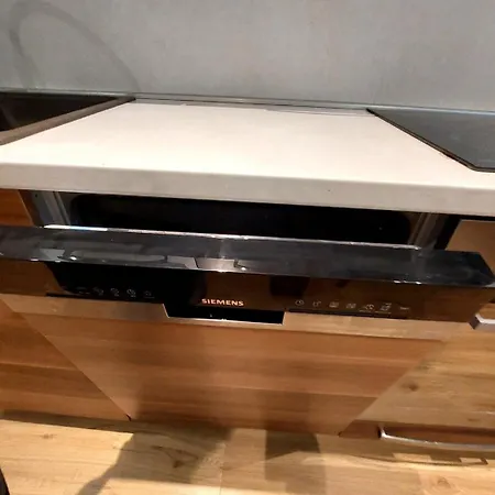 Zuma, 5 Min Walk To The Center Appartement